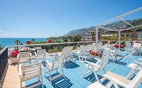 La Residenza Aparthotel